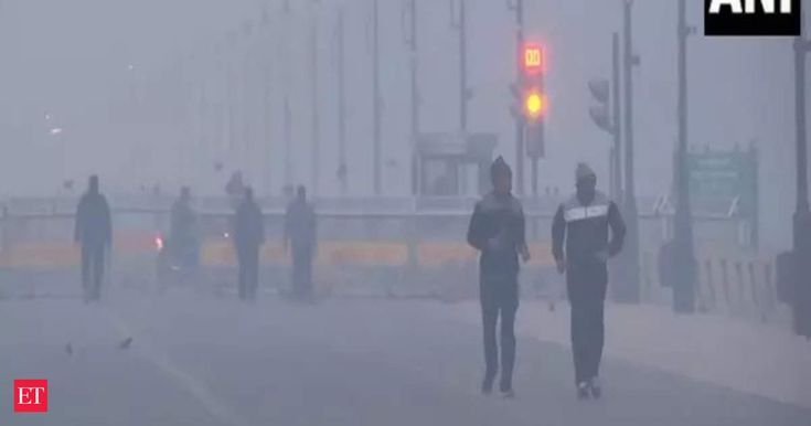 Weather update: Delhi experiences coldest morning, temperature likely to drop to 4 degrees Celsius |